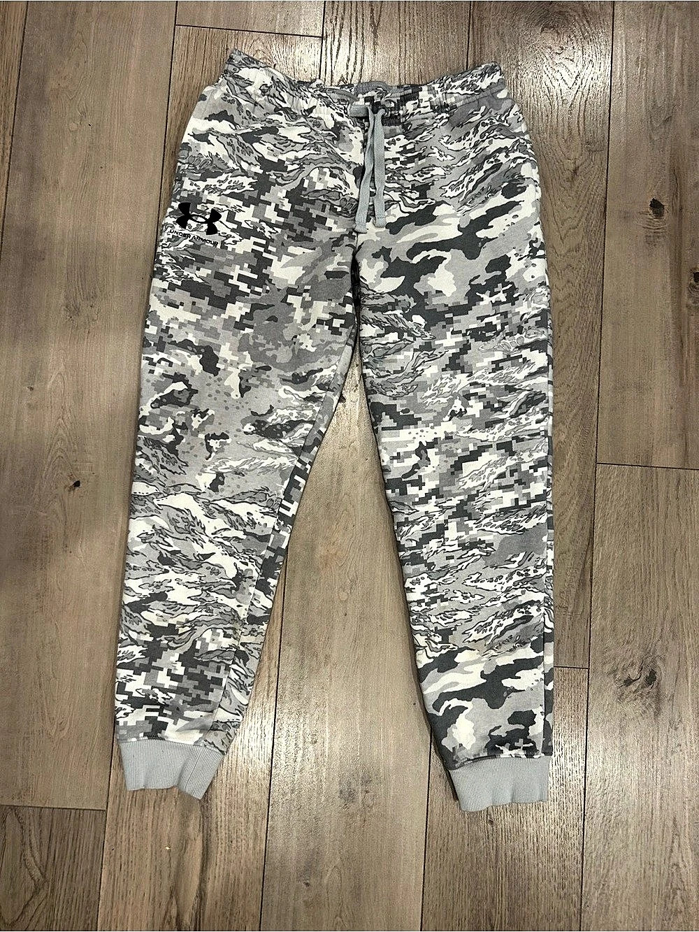 Under Armour UA Rival Fleece Camo Joggers Gray & White Waist boys XL